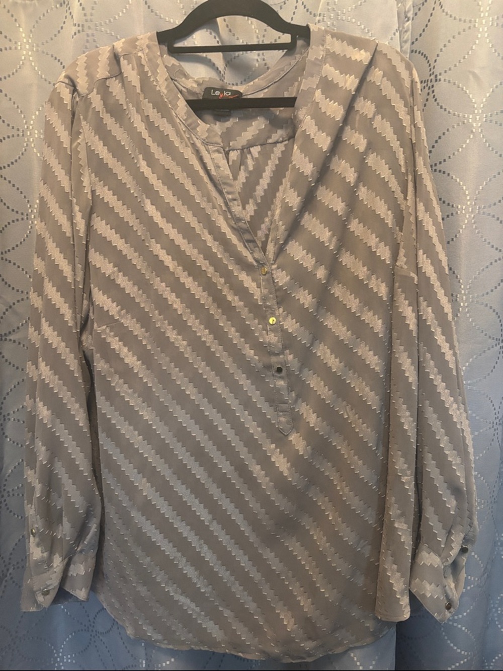 Leyla Chevron Stripe Button-Front Blouse